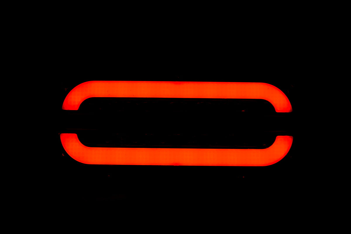 Feu arrière combiné ovale à LED néon – 24 V, 4 fonctions, clignotant dynamique