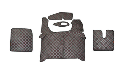 Tapis de sol en cuir synthétique (éco-cuir) noir – adapté pour MAN TGX 2020+, conduite à droite, surpiqûres rouges