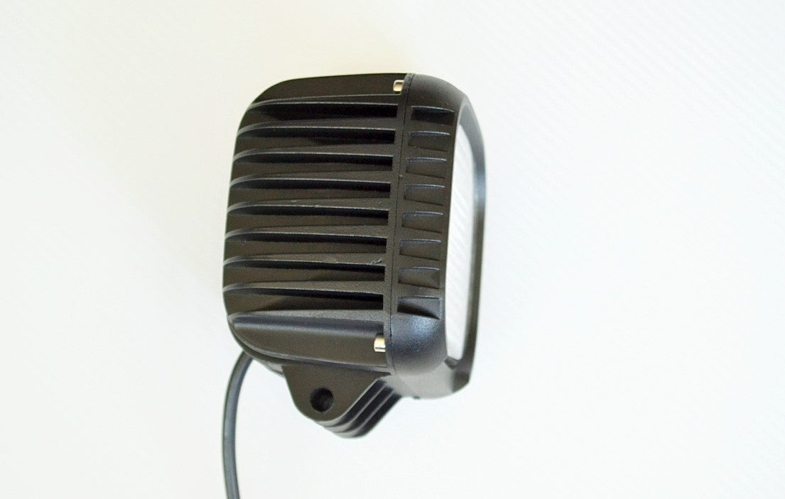 Projecteur de travail LED carré, vitre transparente, 48 W (16 x LED 3 W)