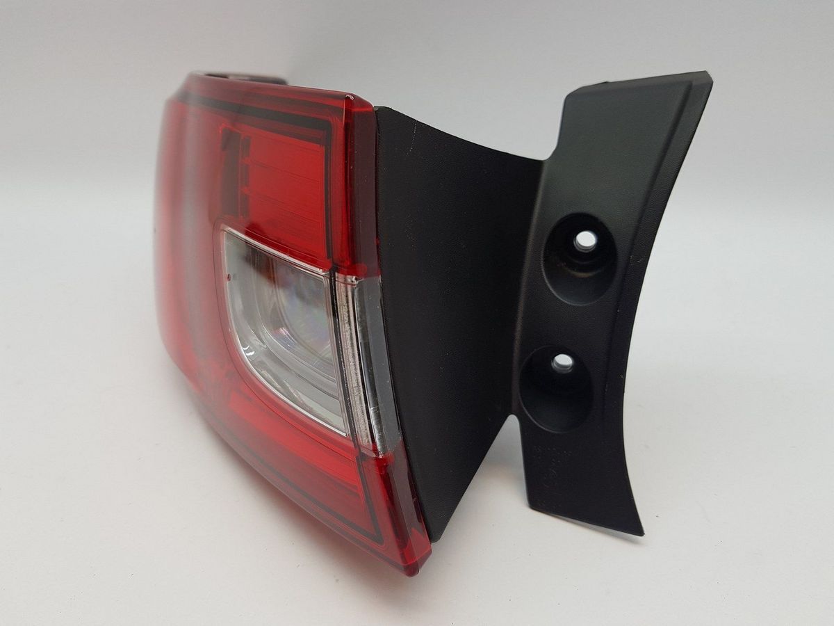 Ляв стоп – подходящ за Renault Clio IV 2012–2020, монтаж на купето, без фасунга