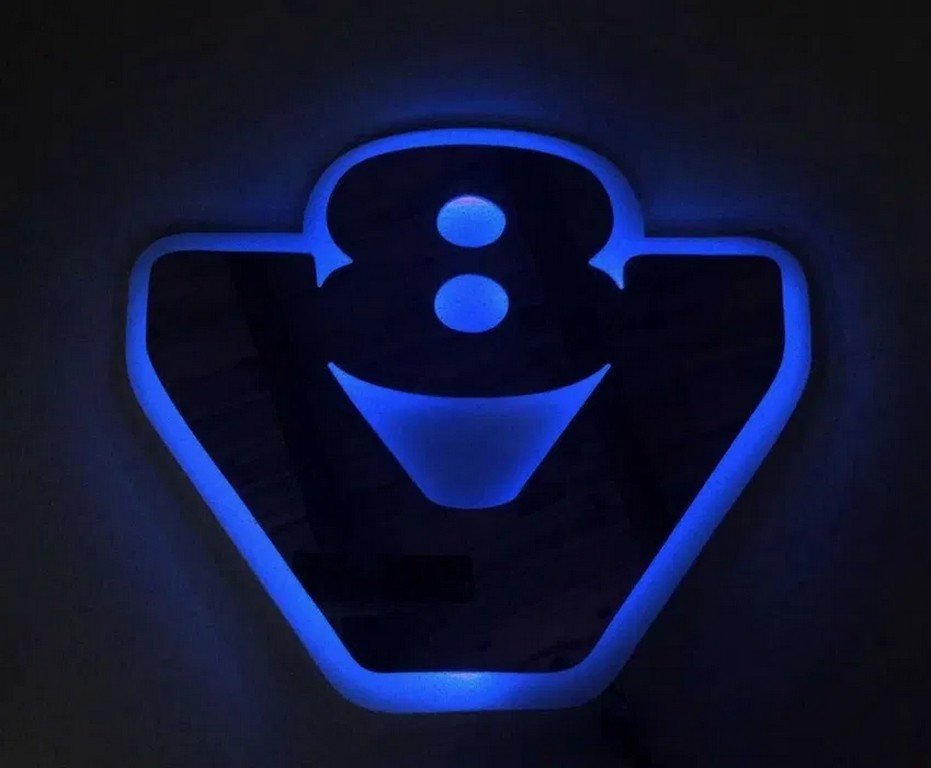 Enseigne lumineuse V8 gris mat, 24 V, 540 mm, LED bleues pour camions