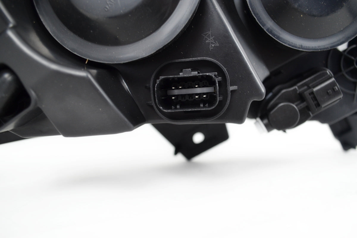 Right Headlight Suitable for Renault Master 2010+ – With Electric Adjustment Motor, H1/H7/W5W/P21W/PY21W