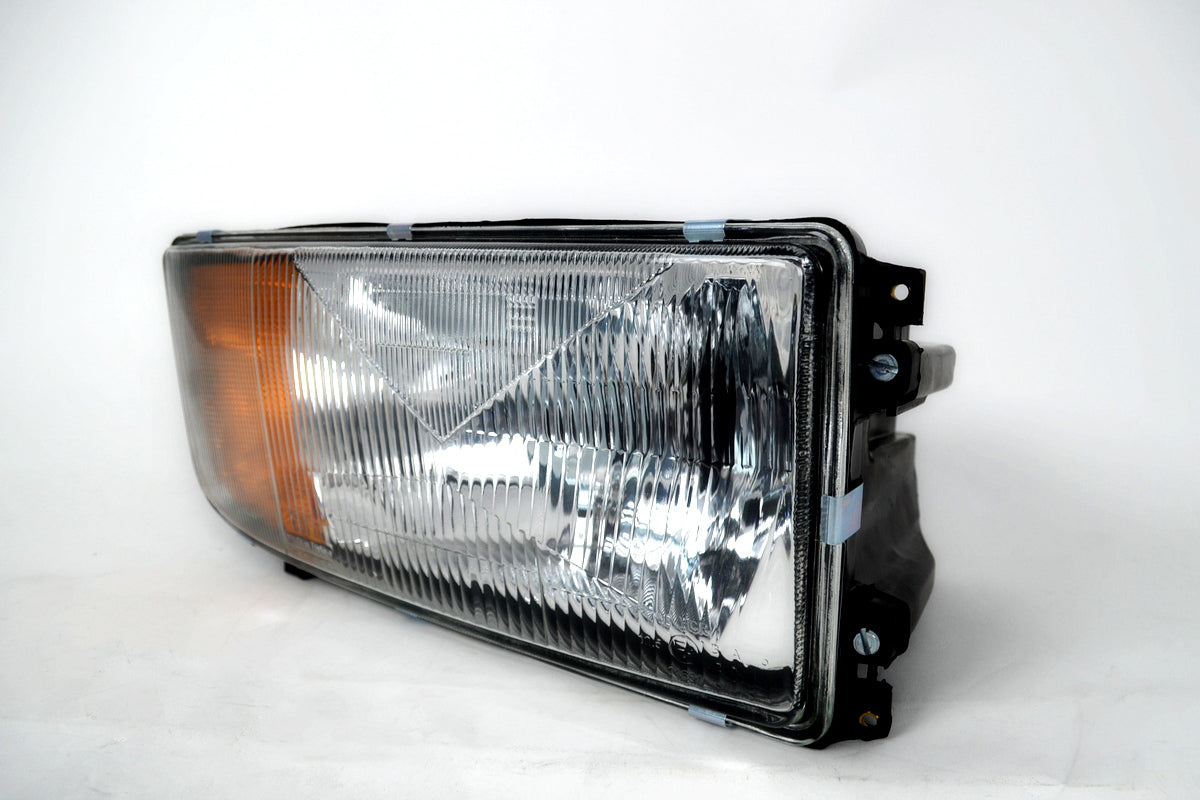 Десен фар – подходящ за Mercedes Actros MP1 1996–2004 г., H4/W5W/P21W, електрическо регулиране