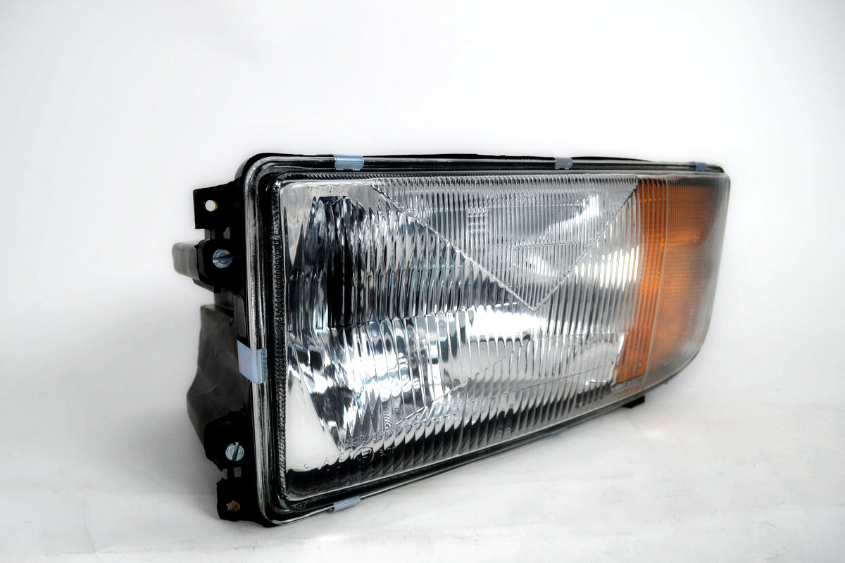 Ляв фар, подходящ за Mercedes Actros MP1 – 1996–2004 г., H4/W5W/P21W, електрическо регулиране на височината, без фар за мъгла