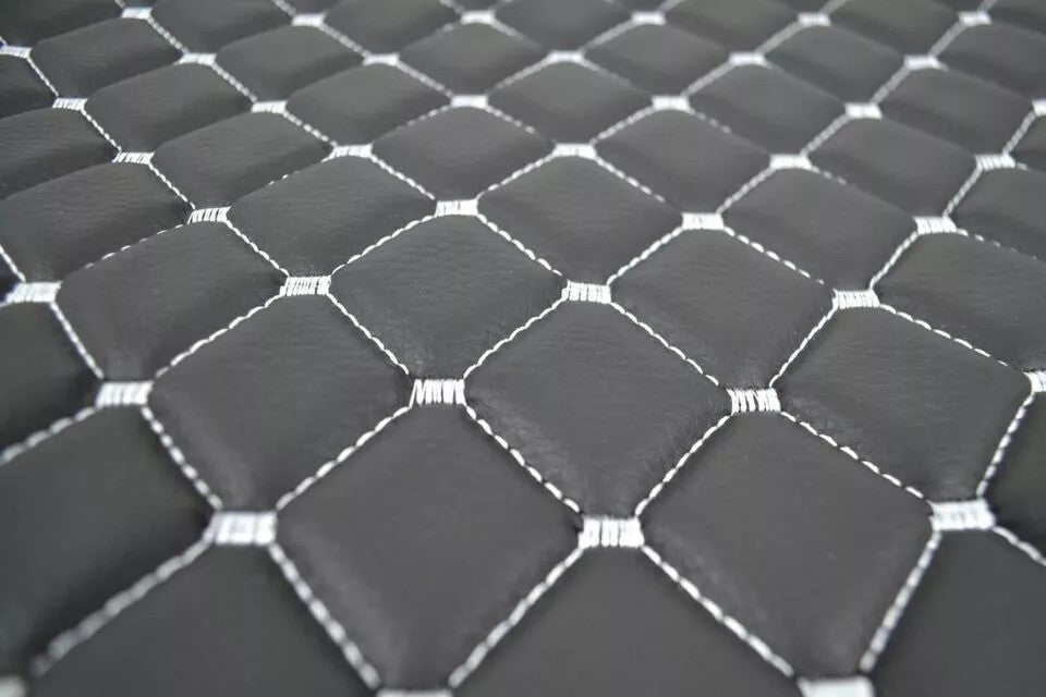 Tapis de sol en cuir synthétique (éco-cuir) – adapté pour Scania 4 Series, noir avec surpiqûres blanches, 1995–2004