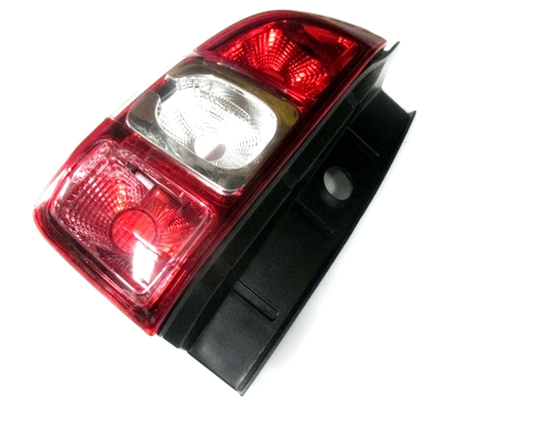 Ляв стоп подходящ за Dacia Duster 2013–2017 г.