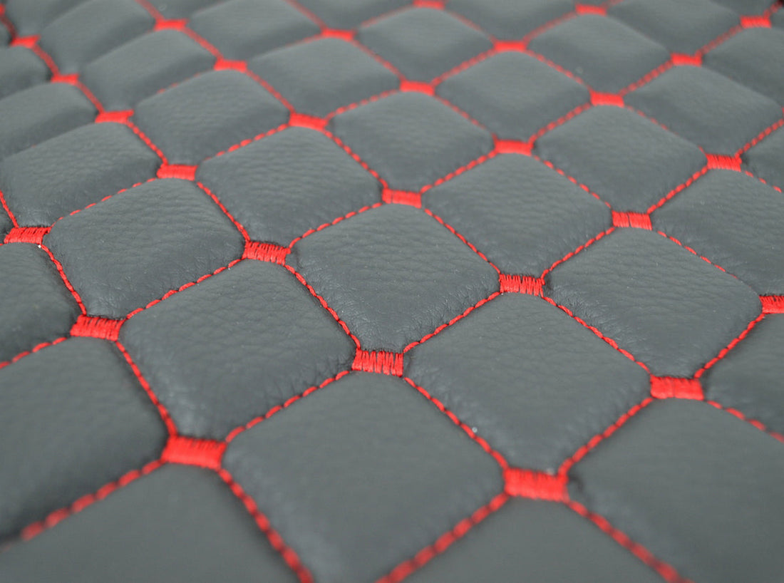 Комплект кожени подови стелки – подходящ за Renault Gama T, черни с червен шев