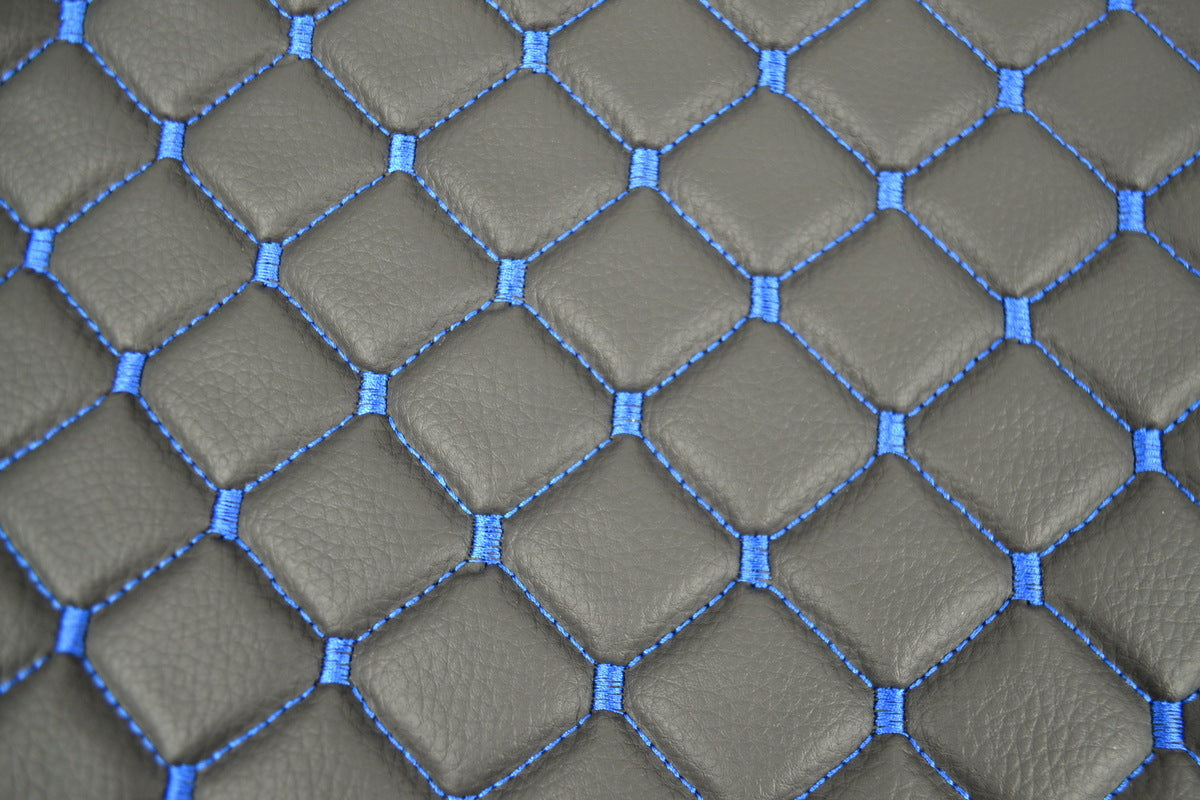 Tapis de sol en cuir synthétique (éco-cuir) noir – adapté pour MAN TGX 2020+, surpiqûre bleue