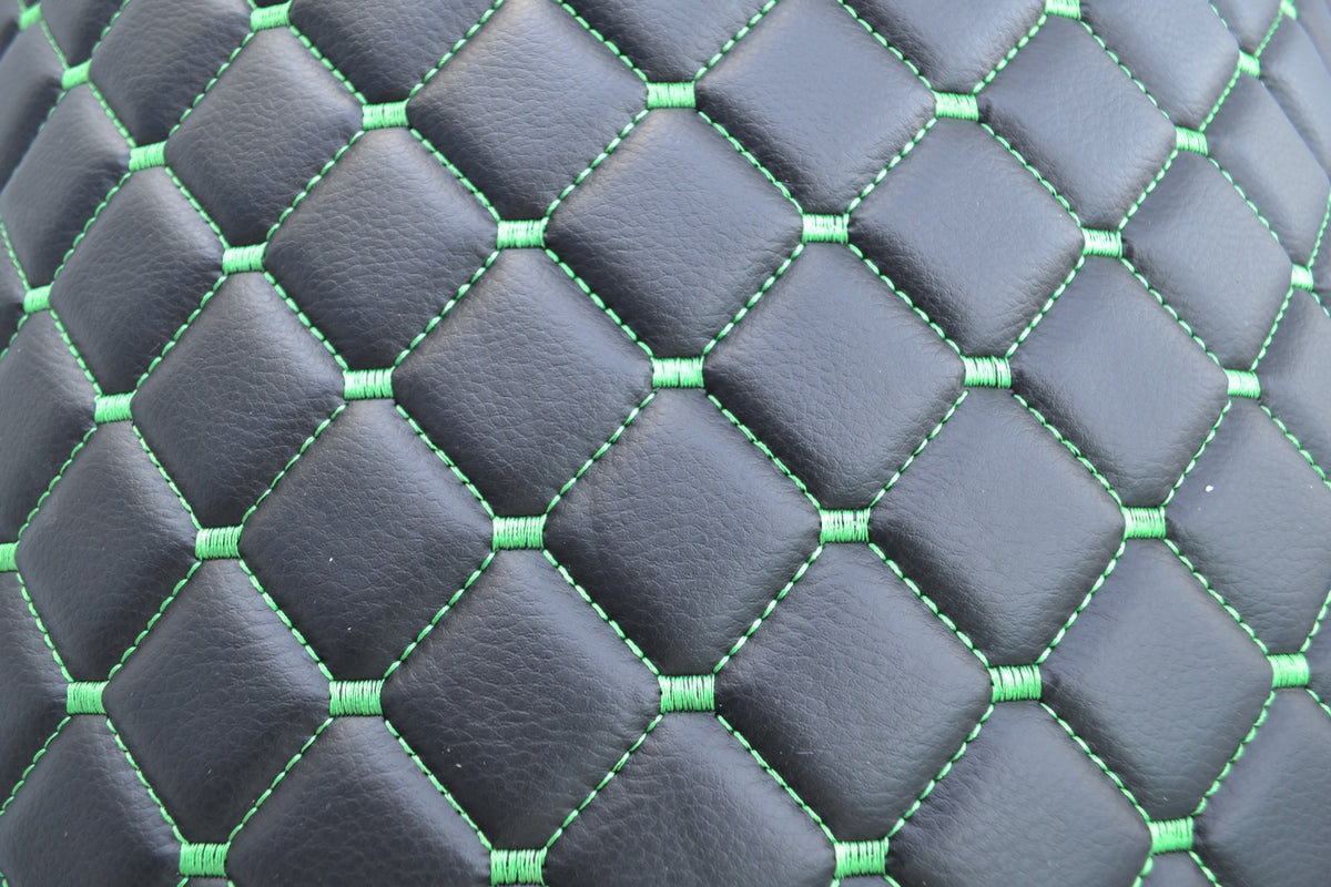 Tapis de sol en cuir synthétique (éco-cuir) noir – adapté pour DAF 106, conduite à droite, surpiqûres vertes, 2015+