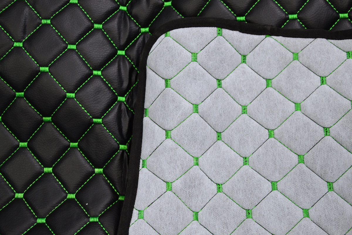Tapis de sol en cuir synthétique (éco-cuir) – adapté pour Scania G (2005–2016), boîte automatique, noir avec surpiqûres vertes
