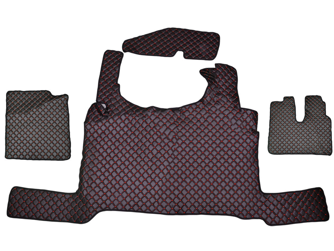 Schwarzer Fußmattensatz aus Kunstleder (Eco-Leder) – rote Ziernähte, geeignet für MAN TGX (ab 03.2021) ohne ADR-Bodenbremse