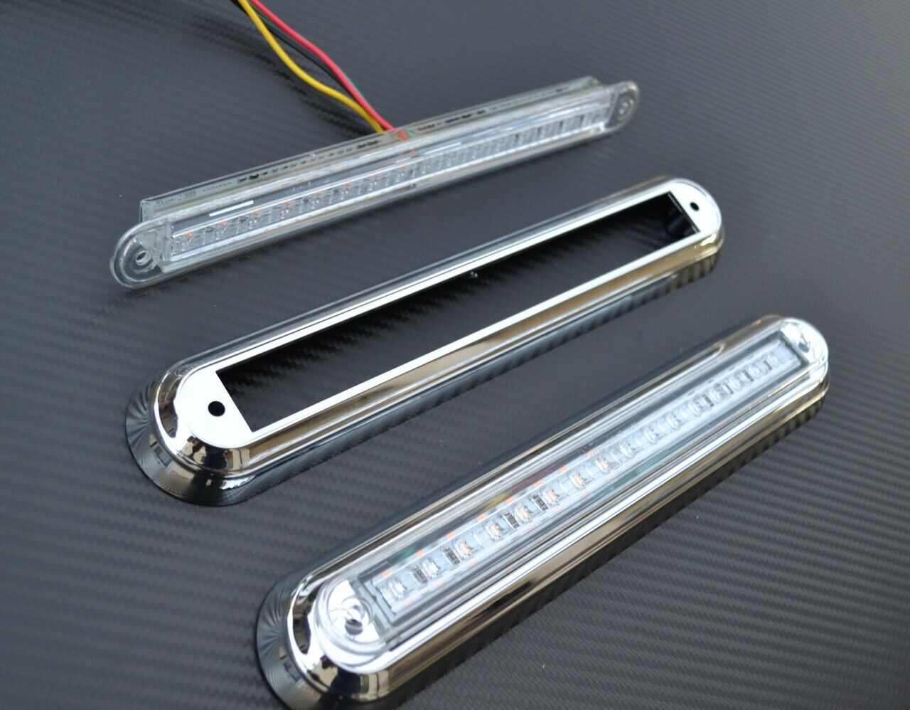 Feu arrière LED chromé – 3 fonctions, 10–30 V, 260×45×20 mm