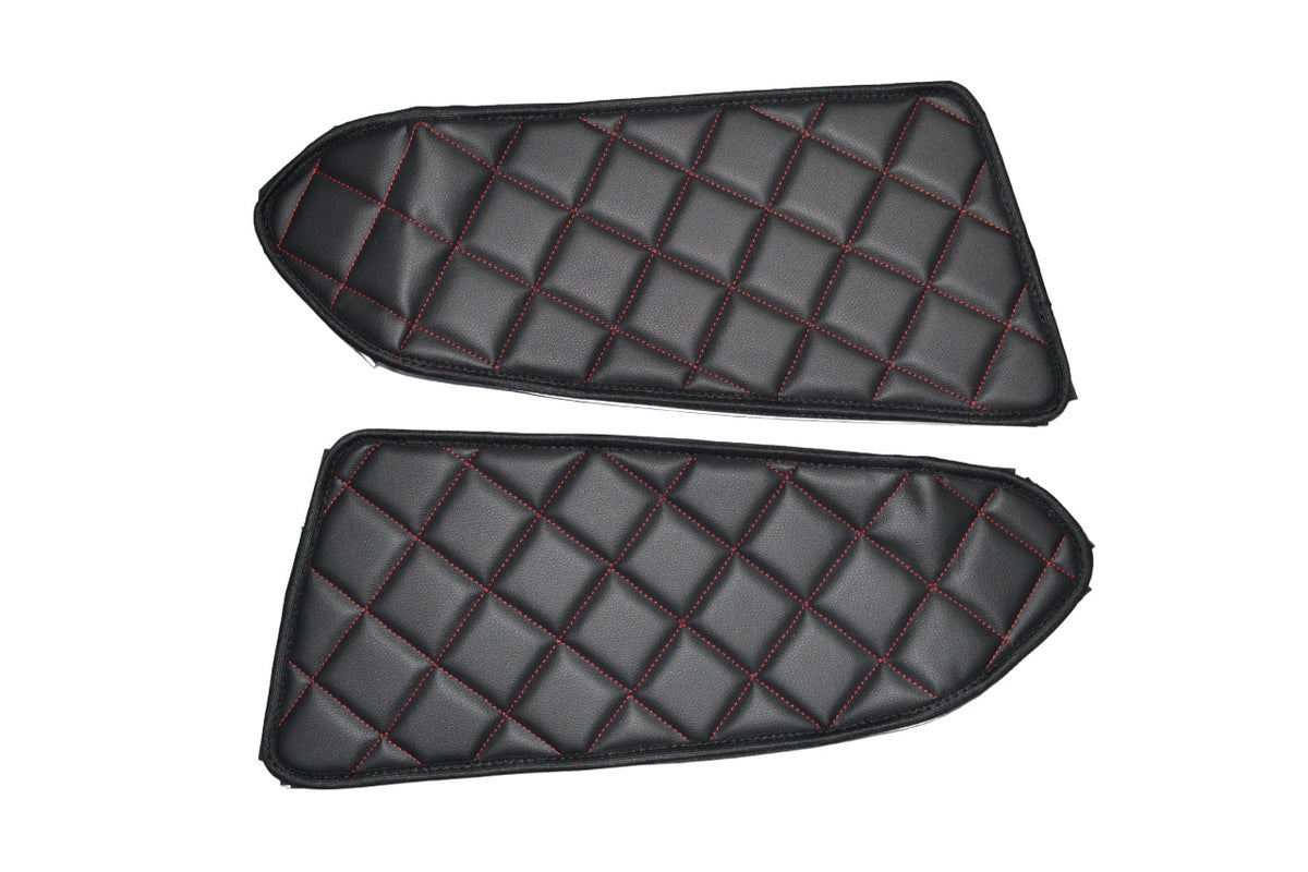 Стелки за врати – изкуствена кожа (еко кожа), черни с червен шев, подходящ за Mercedes Actros MP4, комплект 2 части (2010+)