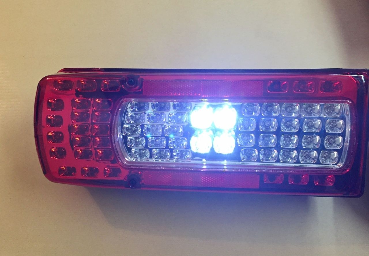 Feu arrière gauche à LED – adapté pour Volvo FH/FM12-16