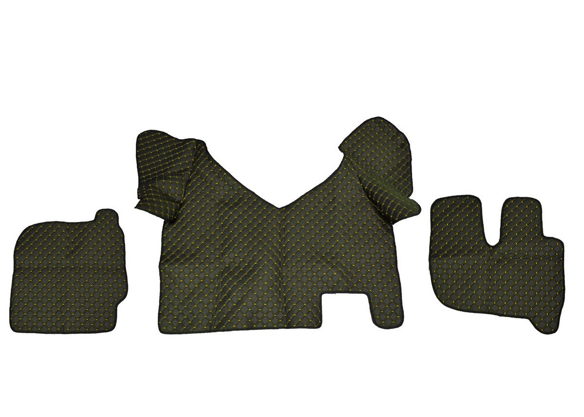 Tapis de sol en cuir synthétique (éco-cuir) noir – adapté pour Iveco Hi Way, conduite à droite, surpiqûres jaunes