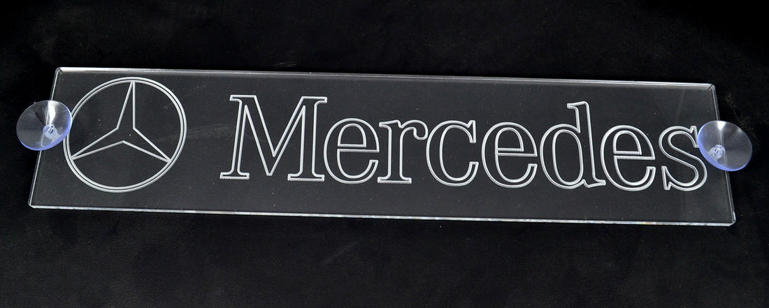 Rechteckiges Schild geeignet für Mercedes – Logo und Schriftzug, 500 mm