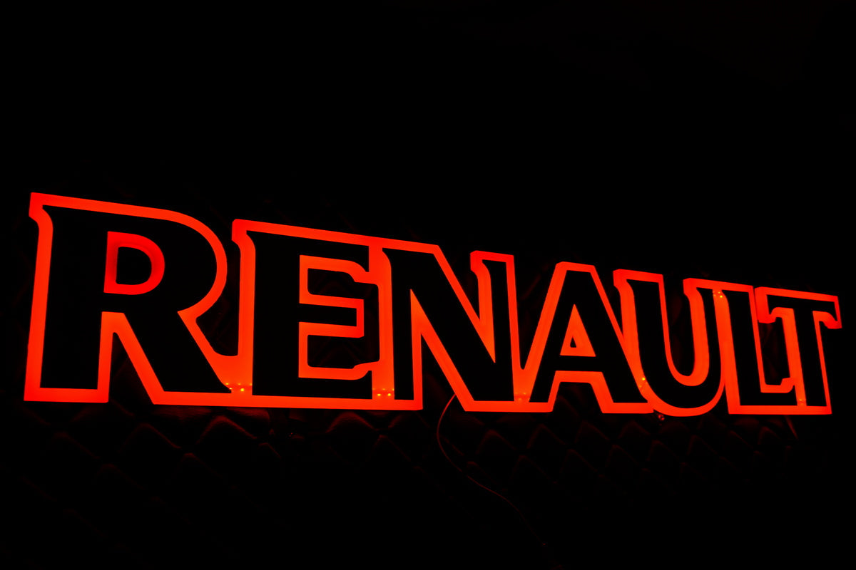 Осветена емблема за решетка – червено осветление, 24V, подходяща за Renault