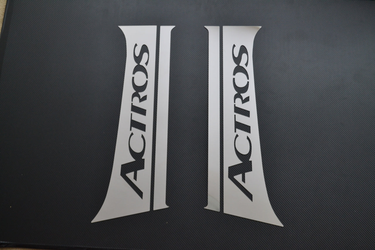 Комплект декоративни лайсни за колона тип „меч“ – подходящ за Mercedes Actros MP4, огледално полирана неръждаема стомана