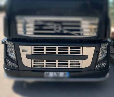 Front Grille Lower Trim Kit – Stainless Steel, 4-Piece, suitable for Volvo FH3