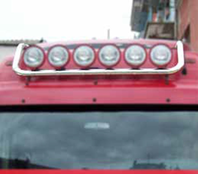Obere Dach-Frontbügel – geeignet für Mercedes Actros MP2, 60 mm Edelstahl