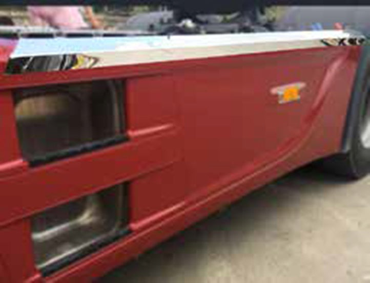 Obere seitliche Tankblende – geeignet für Mercedes Actros MP4/MP5, Edelstahl, 2170 x 85 mm, Satz mit 2 Stück