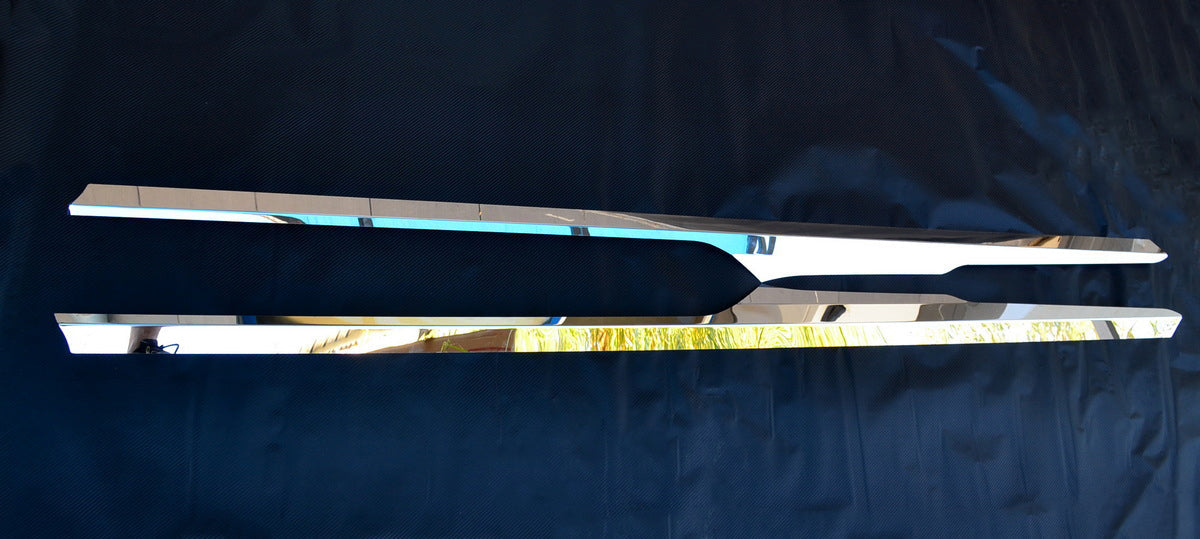 Πλαϊνό διακοσμητικό ντεπόζιτου από ανοξείδωτο ατσάλι – Σετ 2 τεμαχίων, 2300 x 65 mm, κατάλληλο για DAF XF106