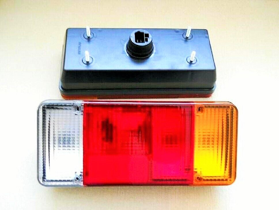 Feu arrière droit adapté pour Iveco – 290 x 125 x 80 mm, entraxe de fixation 190 mm