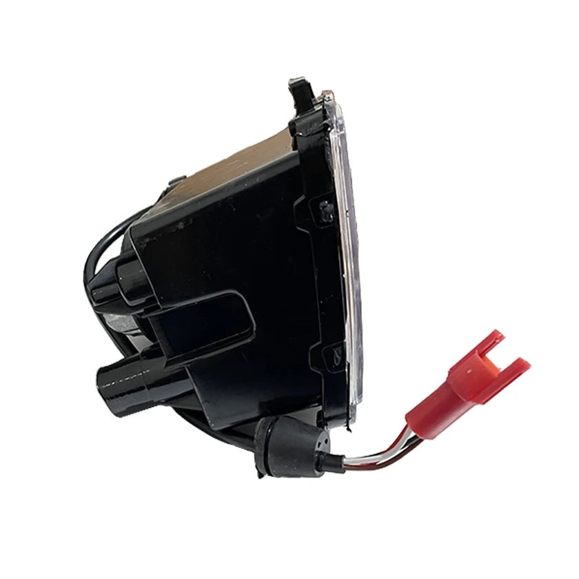 Горна LED светлина, подходяща за Scania S/R/G (след 2016 г.) – дясна, заместител на 2535367