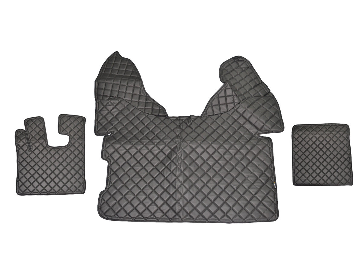 Tapis de sol en cuir synthétique (éco-cuir) noir – adapté pour DAF XF 105 (2006–2013) et DAF XF 106 (2014–), boîte automatique avec Webasto