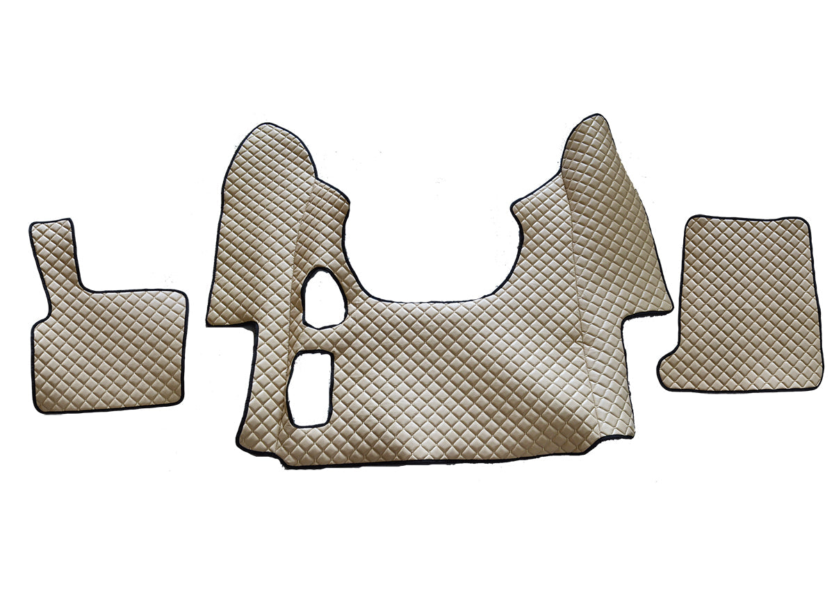 Tapis de sol beige en cuir synthétique (éco-cuir) – adapté pour DAF XF95 boîte manuelle, 1997–2005