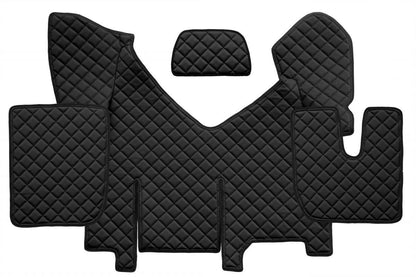 Tapis de sol en cuir synthétique (éco-cuir) droit – adapté pour Iveco Stralis Hi-Way boîte automatique avec réfrigérateur, noir, à partir de 2013