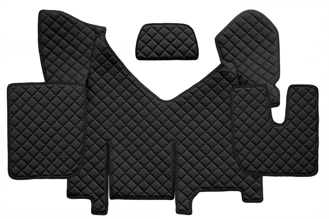 Tapis de sol droit en cuir synthétique (éco-cuir) – adapté pour Iveco Stralis Hi-Way boîte automatique avec réfrigérateur, noir, à partir de 2013