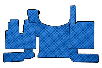 Blaue Fußmatte aus Kunstleder (Eco-Leder) – geeignet für MAN TGX (ab 03.2021)