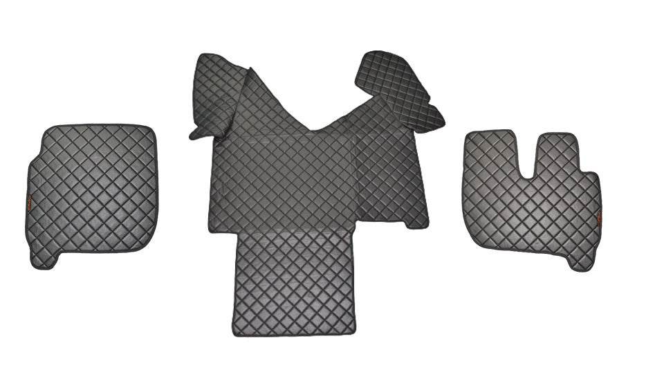 Черни подови стелки от изкуствена кожа (еко кожа) – за десен волан, подходящи за Iveco Stralis