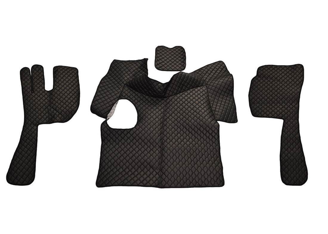 Черни подови стелки от изкуствена кожа (еко кожа) – подходящи за Scania R с ръчна скоростна кутия 2013–2016