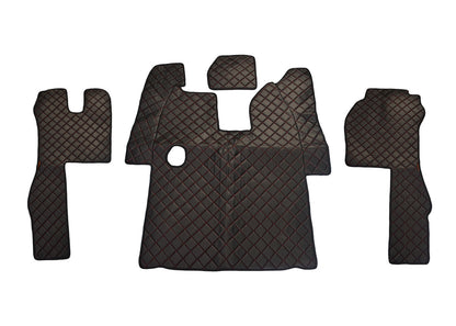 Tapis de sol en cuir synthétique (éco-cuir) noirs – adaptés pour Scania R boîte manuelle 2013–2016 avec surpiqûres rouges
