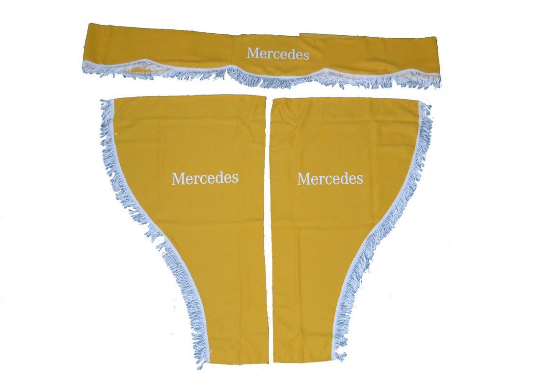 Jeu de rideaux pour camion adapté pour Mercedes – 3 pièces jaune avec pompons blancs