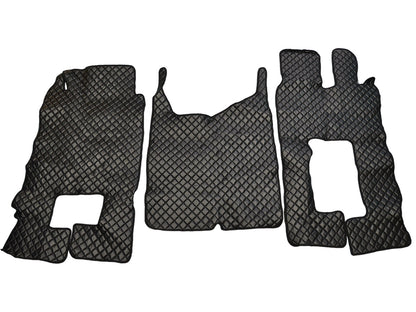 Jeu de 3 tapis de sol noirs en cuir synthétique (éco-cuir) – adapté pour Mercedes Actros MP4 Tunnel