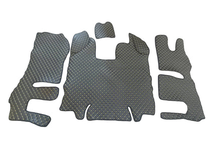 Tapis de sol en cuir synthétique (éco-cuir) noir – conduite à droite, adapté pour Scania R 2013–2016, surpiqûres jaunes