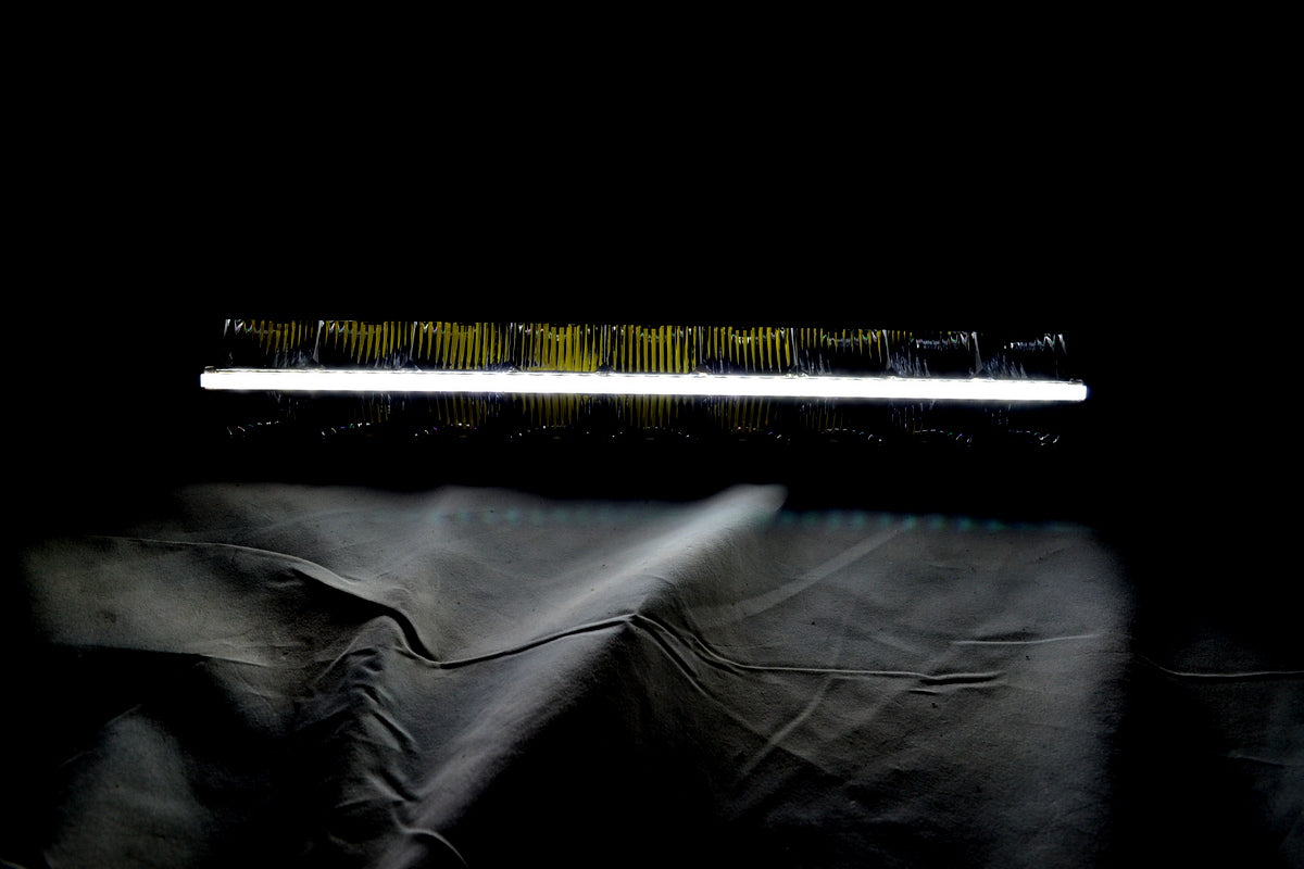 Rampe lumineuse LED, 3 fonctions, 42 cm, 12/24 V, feu de route et DRL homologués E