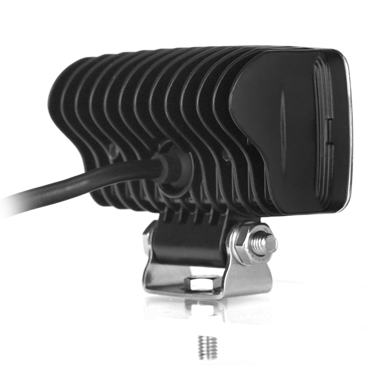 Projecteur de travail LED 15 W faisceau ponctuel avec DRL, fixation inférieure, 10–30 V, IP67/IP69K