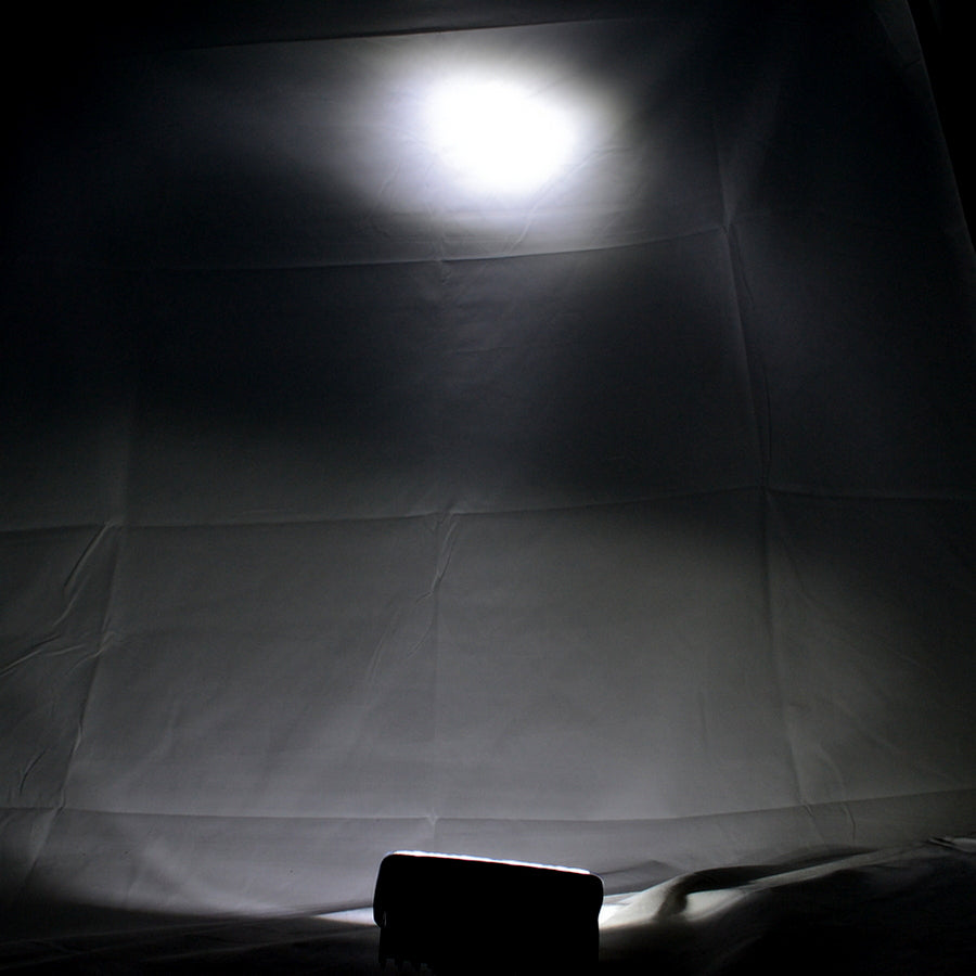 Projecteur de travail LED 15 W faisceau ponctuel avec DRL, fixation inférieure, 10–30 V, IP67/IP69K