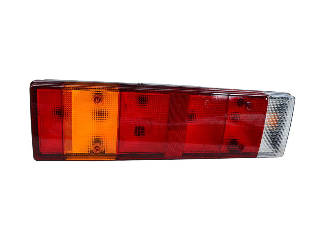 Universal Rear Combination Lamp Set with Cable, 470 × 130 × 85 mm, 152 mm Bolt Spacing