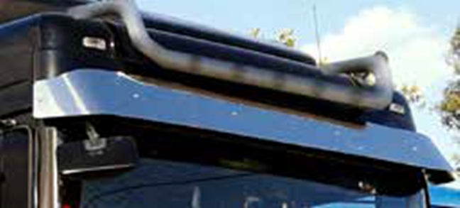 Pare-soleil en acier inoxydable – adapté pour DAF XF95/XF105, finition miroir 304, kit de montage inclus