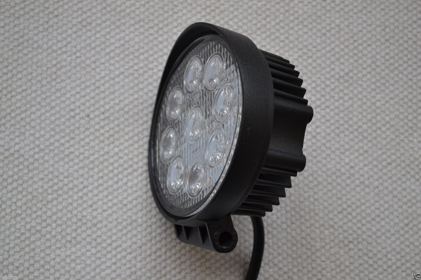 Тънък кръгъл LED работен фар, 27W, 9 диода, алуминиев корпус, долно захващане